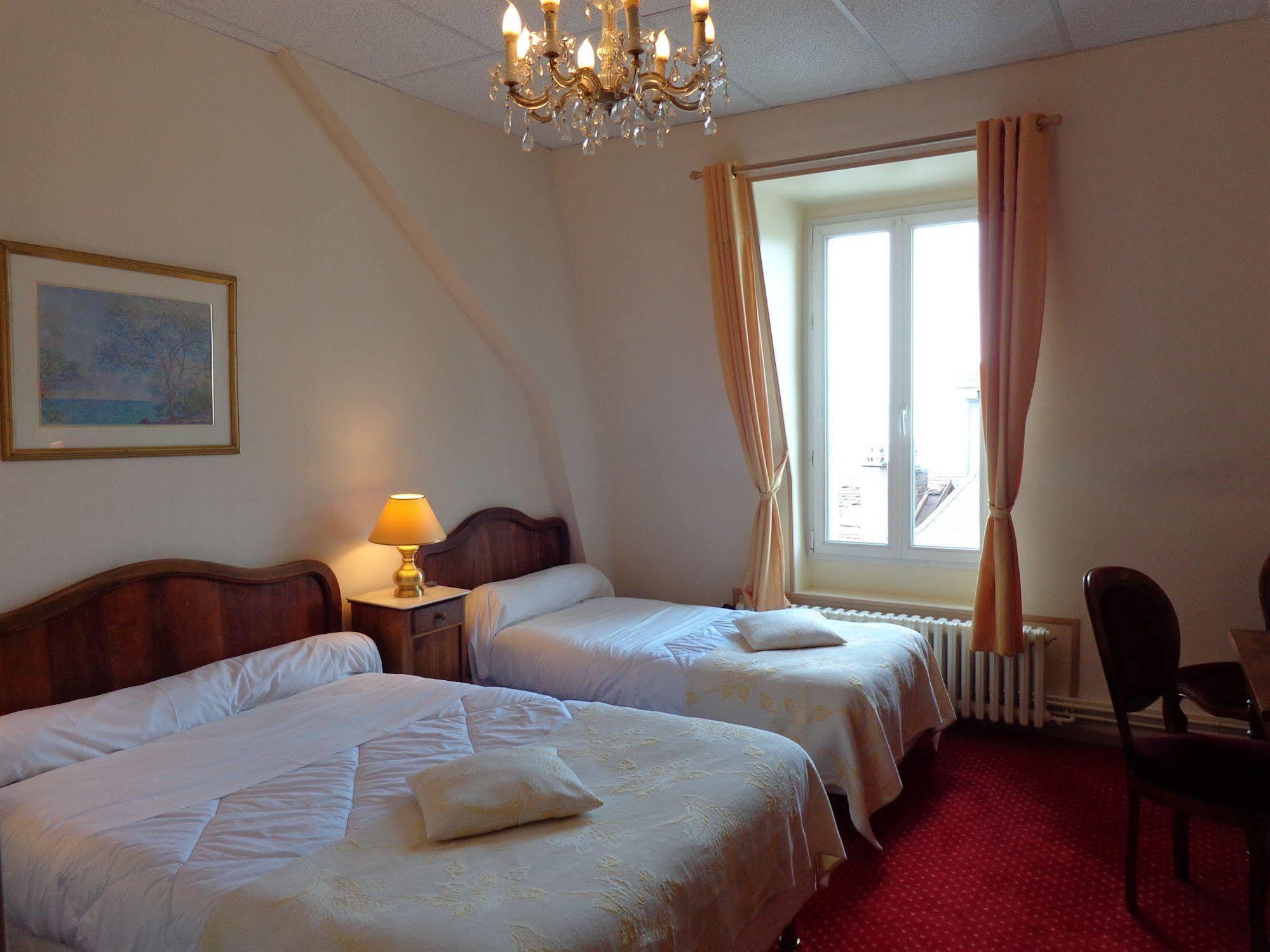 Hôtel Continental Évian-les-Bains Esterno foto